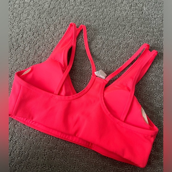 Alo Yoga M Bra Bright Pink - Picture 2 of 3